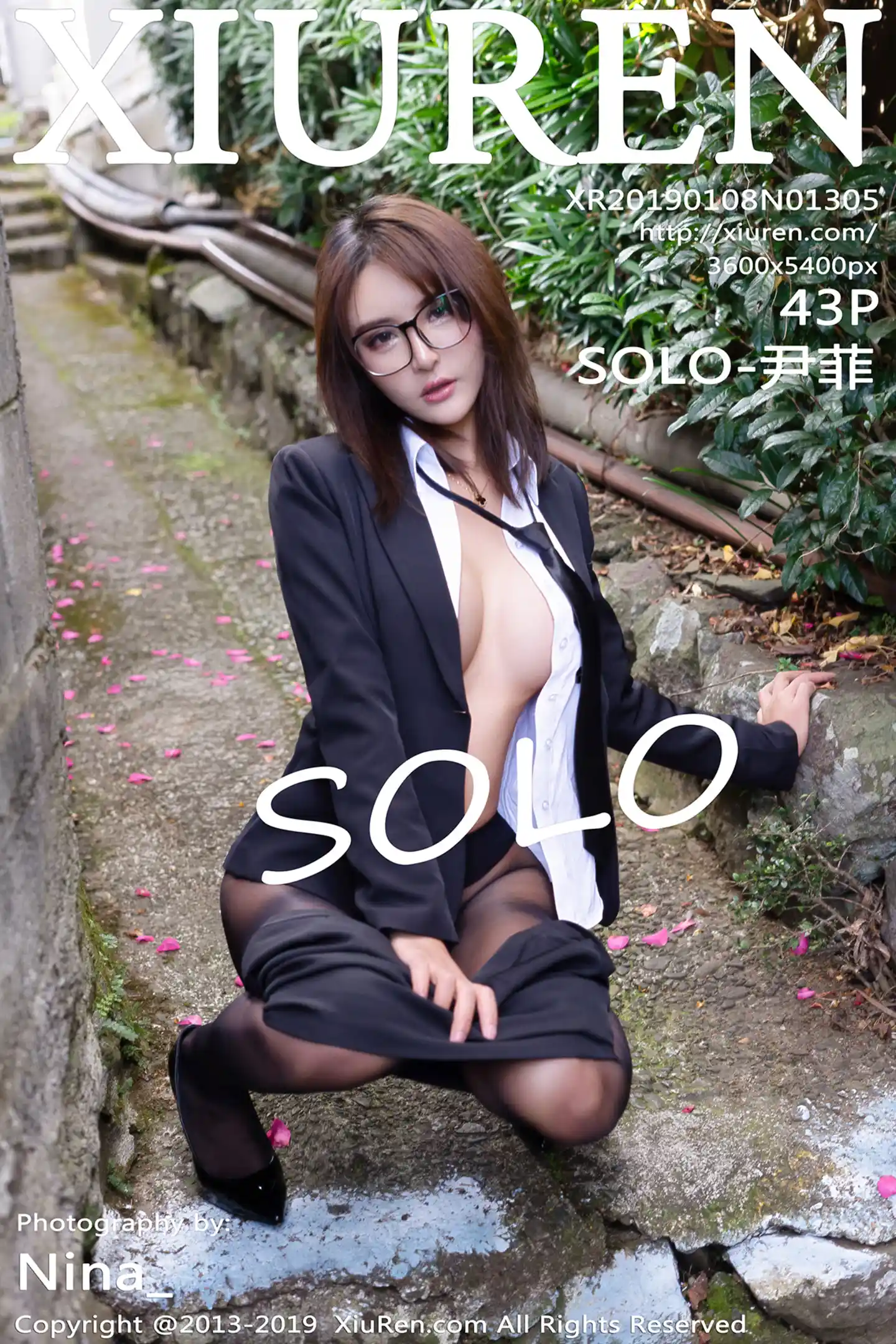 [XiuRen秀人网]No.1305_女神SOLO-尹菲日本旅拍黑丝OL真空白衬衣露豪乳诱惑写真43P-秀人网 - XiuRen.Pro